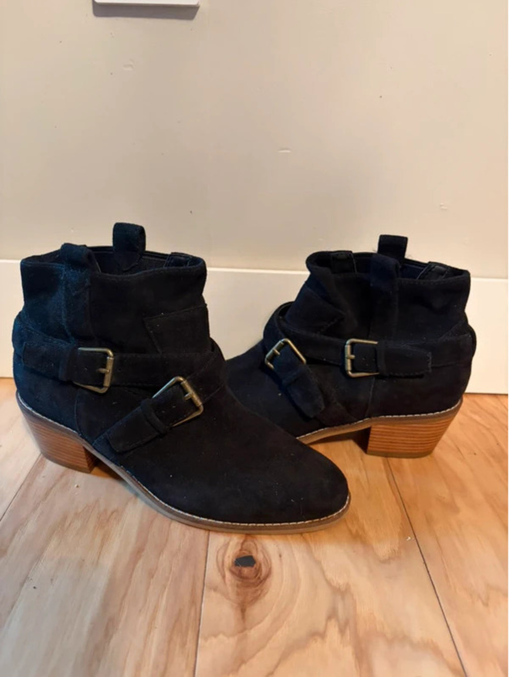 Cole Haan Women’s Suede Bootie Black with Dual Buckles Size 7.5